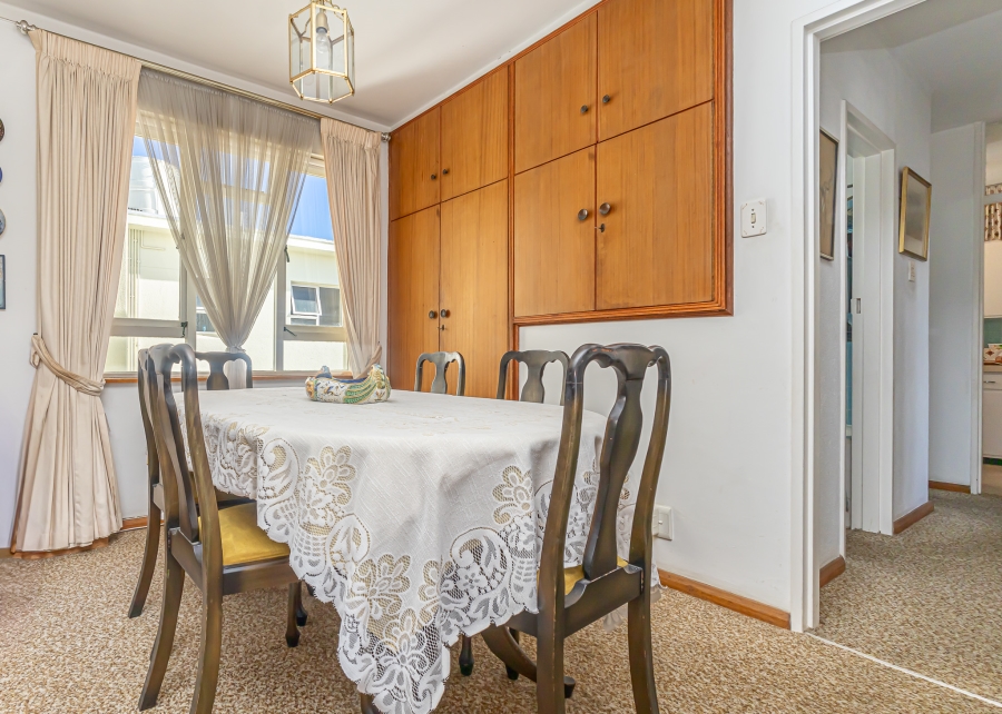 2 Bedroom Property for Sale in Sea Point Western Cape